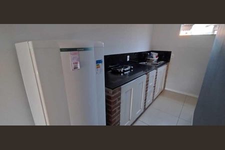 Cozinha de kitnet/studio para alugar com 1 quarto, 25m² em Guaratiba, Rio de Janeiro