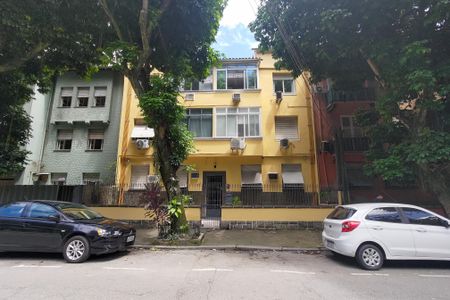 Apartamento para alugar com 60m², 2 quartos e sem vaga Apartamento para alugar com 60m², 2 quartos e sem vagaFachada e portaria