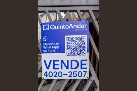 Casa à venda com 149m², 2 quartos e 3 vagas Casa à venda com 149m², 2 quartos e 3 vagasPlaca Instalada na Fachada