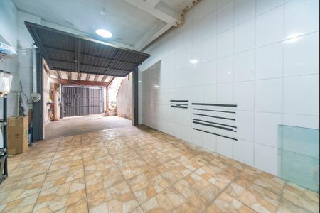 Casa à venda com 149m², 2 quartos e 3 vagas Casa à venda com 149m², 2 quartos e 3 vagasGaragem