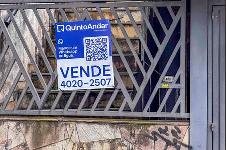 Casa à venda com 149m², 2 quartos e 3 vagas Casa à venda com 149m², 2 quartos e 3 vagasPlaca Instalada na Fachada