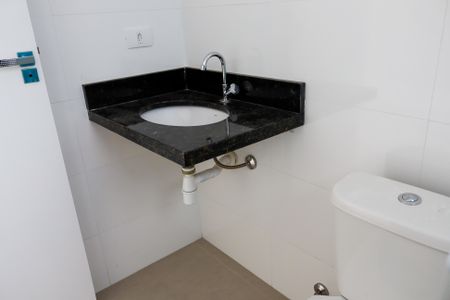 Apartamento para alugar com 53m², 2 quartos e 1 vaga Apartamento para alugar com 53m², 2 quartos e 1 vagaBanheiro
