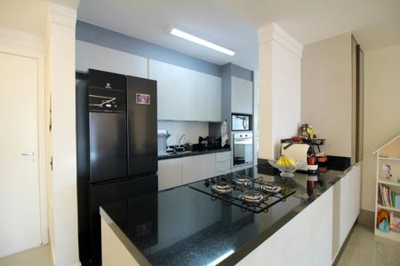 Apartamento para alugar com 98m², 2 quartos e 2 vagasCozinha