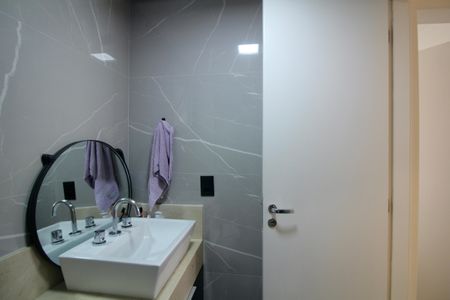 Apartamento para alugar com 98m², 2 quartos e 2 vagasBanheiro Social
