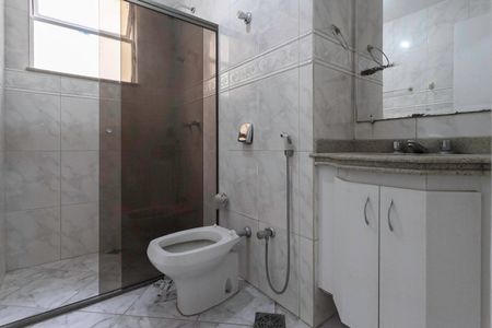 Apartamento para alugar com 100m², 3 quartos e 1 vagaBanheiro social 