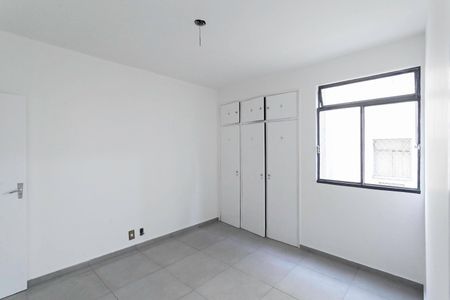 Apartamento para alugar com 100m², 3 quartos e 1 vagaSuíte 