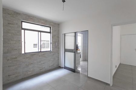 Apartamento para alugar com 100m², 3 quartos e 1 vagaCopa