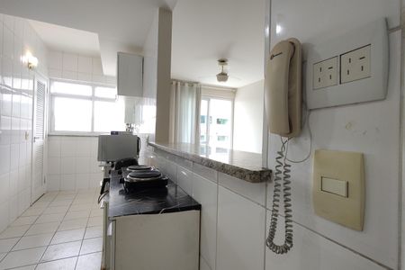 Apartamento à venda com 97m², 3 quartos e 2 vagasCozinha - Armários