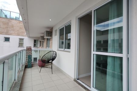 Apartamento à venda com 97m², 3 quartos e 2 vagasVaranda