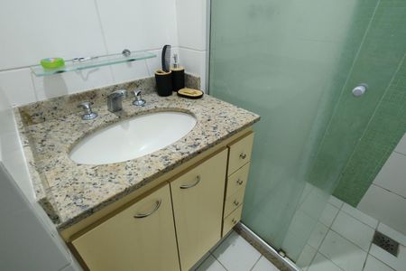 Apartamento à venda com 97m², 3 quartos e 2 vagasBanheiro da Suíte