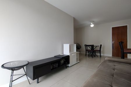 Apartamento à venda com 97m², 3 quartos e 2 vagasSala