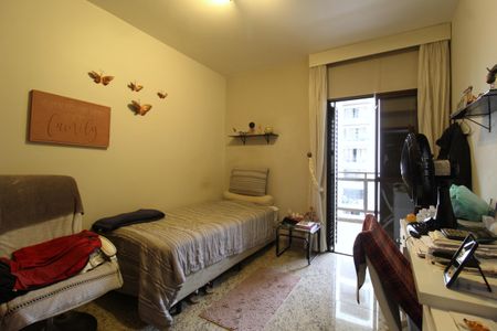 Apartamento à venda com 128m², 3 quartos e 2 vagasQuarto 1