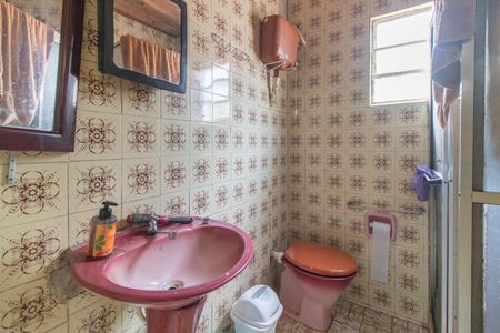 Casa à venda com 70m², 2 quartos e 2 vagasBanheiro