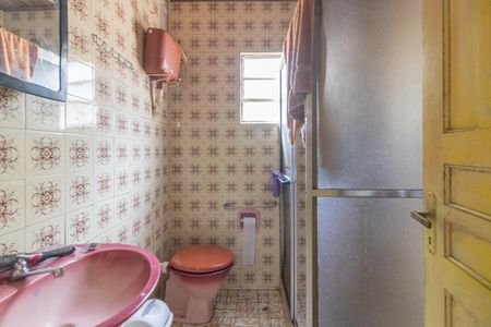 Casa à venda com 70m², 2 quartos e 2 vagasBanheiro