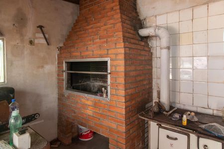 Casa à venda com 70m², 2 quartos e 2 vagasChurrasqueira
