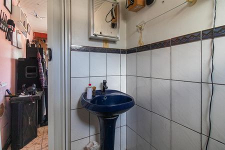 Casa à venda com 70m², 2 quartos e 2 vagasBanheiro - Casa 2