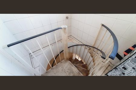 Apartamento à venda com 123m², 3 quartos e 1 vagaEscada