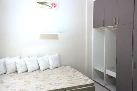 Quarto de apartamento para alugar com 1 quarto, 68m² em José Menino, Santos