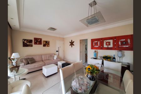 Apartamento para alugar com 124m², 3 quartos e 3 vagasSala