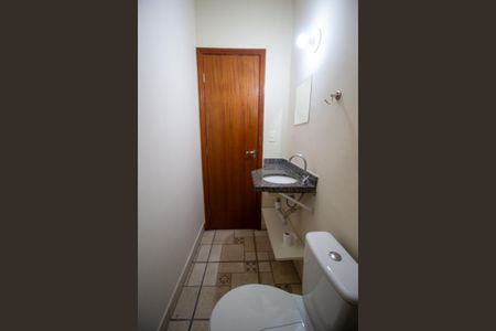 Casa de condomínio para alugar com 70m², 2 quartos e 2 vagasLavabo 