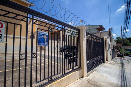 Casa de condomínio para alugar com 70m², 2 quartos e 2 vagas 