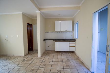 Casa de condomínio para alugar com 70m², 2 quartos e 2 vagasCozinha 