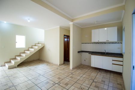 Casa de condomínio para alugar com 70m², 2 quartos e 2 vagasCozinha 