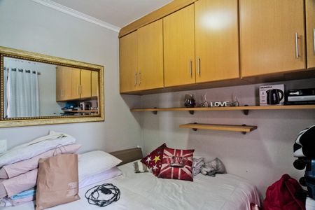 Apartamento à venda com 75m², 3 quartos e 2 vagasQuarto 2