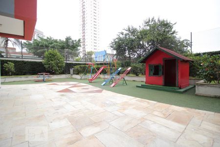 Apartamento à venda com 75m², 3 quartos e 2 vagasÁrea comum - Playground