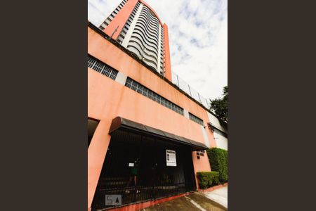 Apartamento à venda com 75m², 3 quartos e 2 vagasFachada