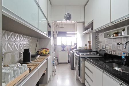 Apartamento à venda com 75m², 3 quartos e 2 vagasCozinha