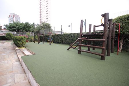 Apartamento à venda com 75m², 3 quartos e 2 vagasÁrea comum - Playground