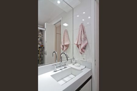 Apartamento à venda com 75m², 3 quartos e 2 vagasBanheiro da Suíte