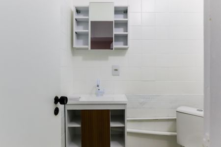 Apartamento para alugar com 48m², 2 quartos e 1 vaga Apartamento para alugar com 48m², 2 quartos e 1 vagaBanheiro