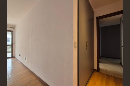 Apartamento para alugar com 208m², 3 quartos e 3 vagas Apartamento para alugar com 208m², 3 quartos e 3 vagasSuíte