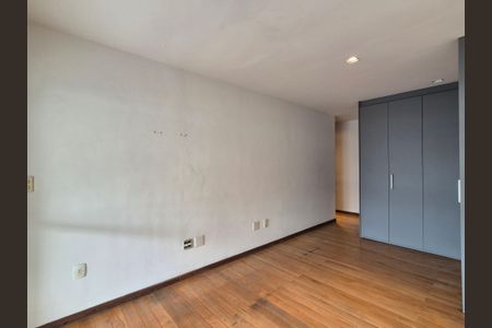 Apartamento para alugar com 208m², 3 quartos e 3 vagas Apartamento para alugar com 208m², 3 quartos e 3 vagasSuíte