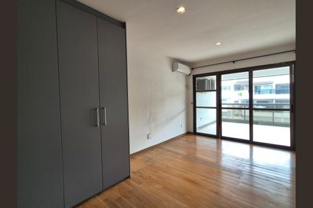 Apartamento para alugar com 208m², 3 quartos e 3 vagas Apartamento para alugar com 208m², 3 quartos e 3 vagasSuíte
