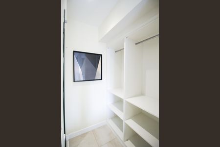 Apartamento para alugar com 54m², 1 quarto e 1 vaga Apartamento para alugar com 54m², 1 quarto e 1 vagaCloset da suíte