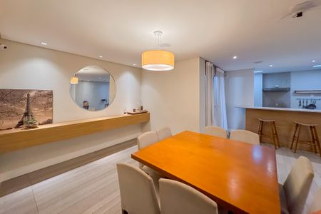 Apartamento à venda com 55m², 2 quartos e 1 vaga Apartamento à venda com 55m², 2 quartos e 1 vagaEspaço Gourmet