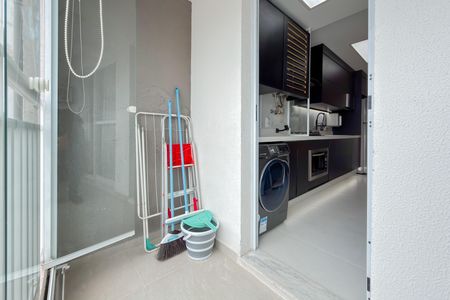 Apartamento à venda com 55m², 2 quartos e 1 vaga Apartamento à venda com 55m², 2 quartos e 1 vagaÁrea de Serviço