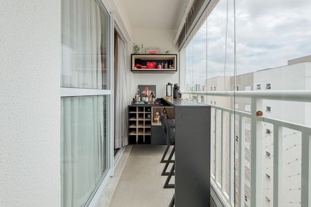 Apartamento à venda com 55m², 2 quartos e 1 vaga Apartamento à venda com 55m², 2 quartos e 1 vagaVaranda