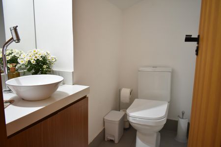 Casa à venda com 140m², 3 quartos e 2 vagasLavabo
