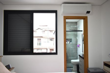 Casa à venda com 140m², 3 quartos e 2 vagasSuíte 2