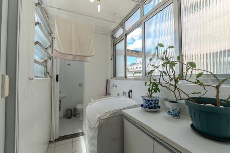 Apartamento à venda com 85m², 2 quartos e 1 vagaÁrea de Serviço