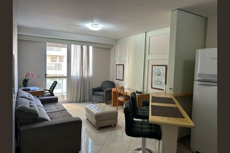 Sala de kitnet/studio para alugar com 1 quarto, 54m² em Alphaville, Barueri