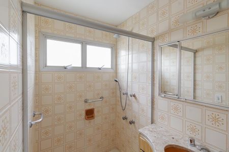 Apartamento para alugar com 100m², 3 quartos e 2 vagasBanheiro da Suíte