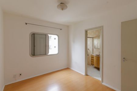 Suíte de apartamento à venda com 3 quartos, 100m² em Vila Olímpia, São Paulo