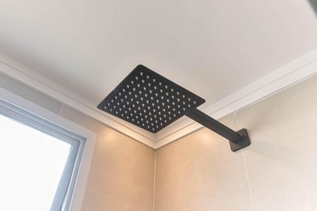 Apartamento para alugar com 103m², 2 quartos e 2 vagas Apartamento para alugar com 103m², 2 quartos e 2 vagasBanheiro da Suíte 1