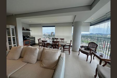 Apartamento à venda com 120m², 3 quartos e 2 vagasSala