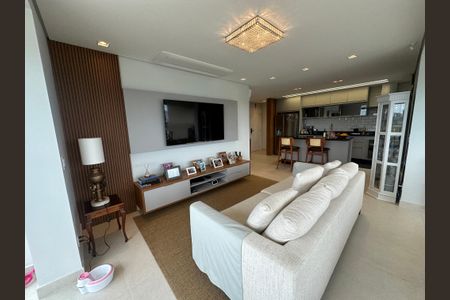 Apartamento à venda com 120m², 3 quartos e 2 vagasSala